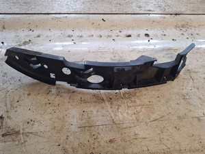 Volkswagen Touareg I 2004 Halterung Stoßstange Stoßfänger vorne 7L6807183C