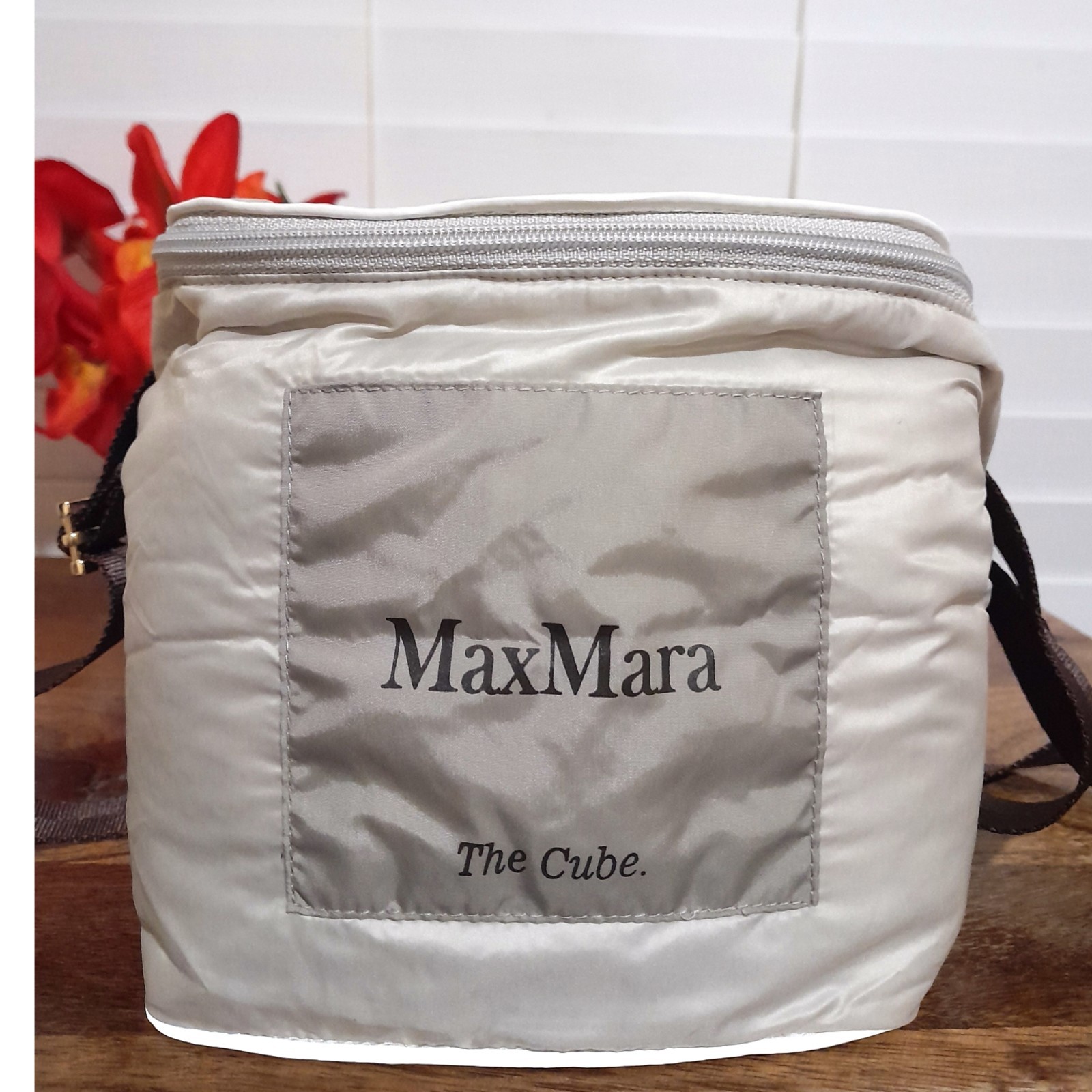 Max Mara The Cube Lightweight Packable Convertibl… - image 8