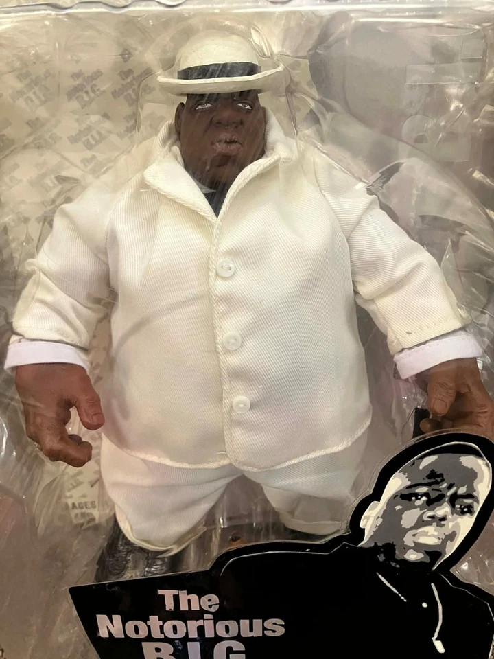 RARE 2006 Mezco 9" Notorious B.I.G. With Beige Suit Action Figure NEW SEALED - Image 2 of 4