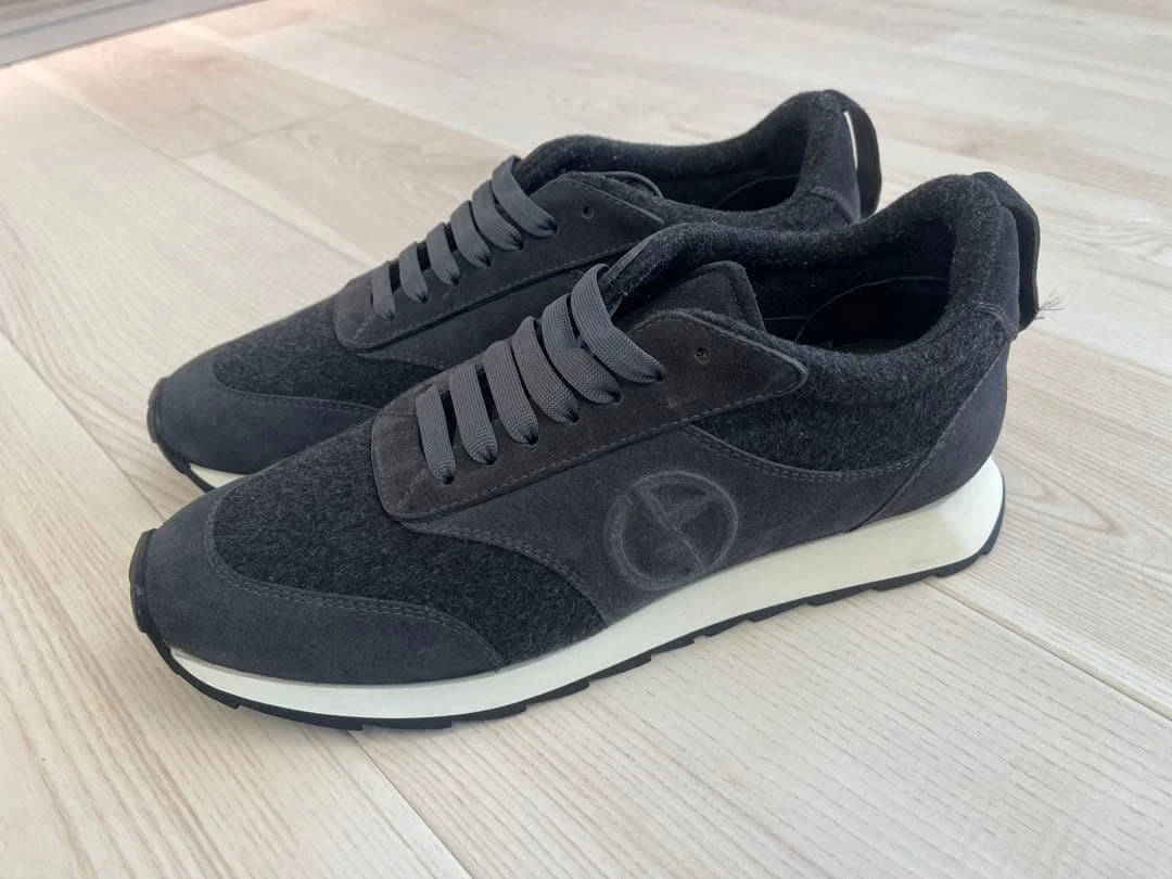 Giorgio Armani — Men 10.0US Giorgio Armani Dark Gray Sneakers Us10 Size