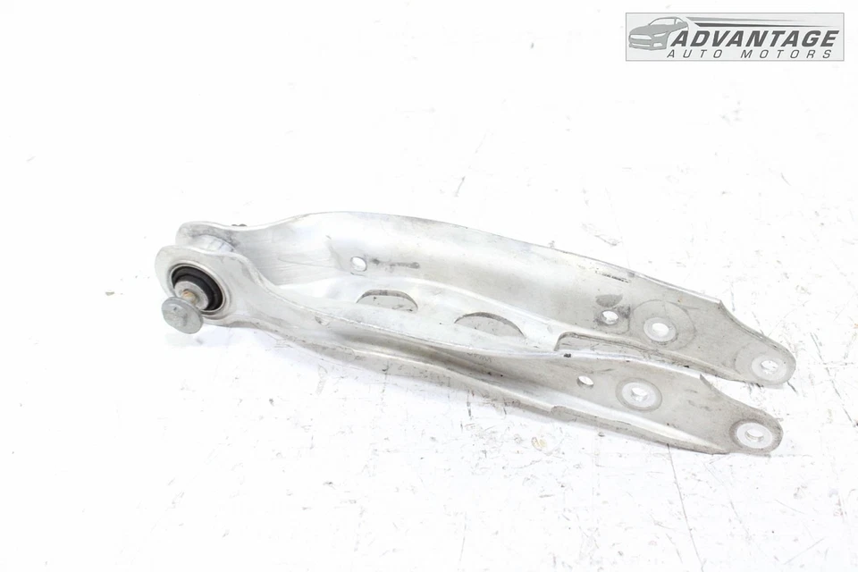 AUDI A4 QUATTRO 2016-2024 2,0 L suspensión trasera lado derecho brazo de control inferior OEM Foto 3 de 4