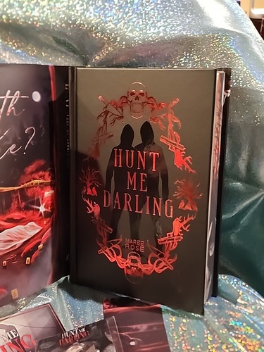 Maree Rose Hunt Me Darling Bookish & Spice Special Edition Signed Bookplate - Foto 6 di 10