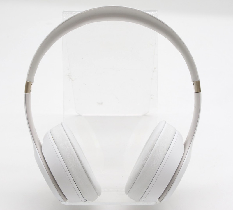 Beats Solo 4 Bluetooth Wireless On-Ear Headphones White & Gold - A3140