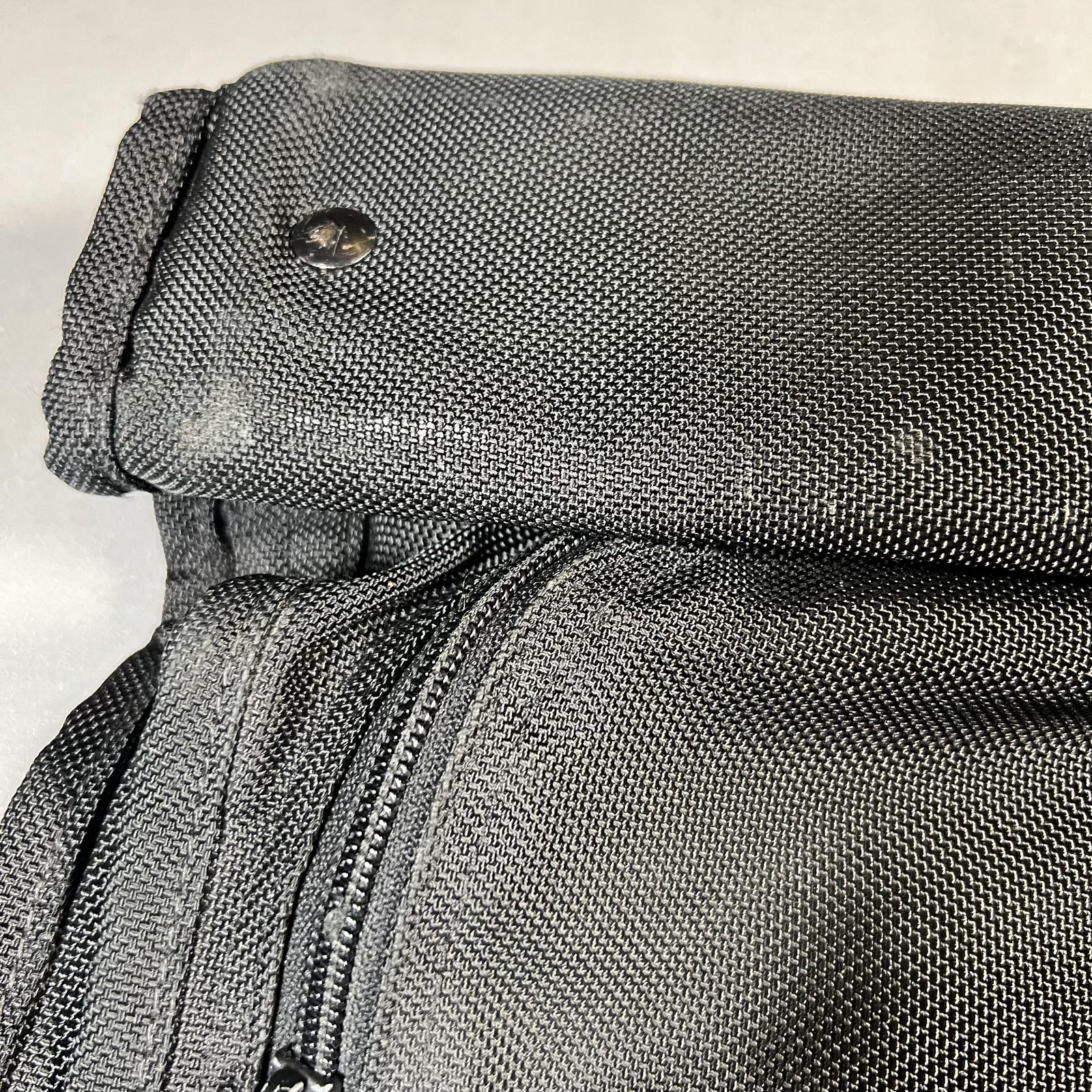 TUMI Black Ballistic Nylon Garment Bag Suiter Tri-Fold Carry-On w/ Strap, Tag