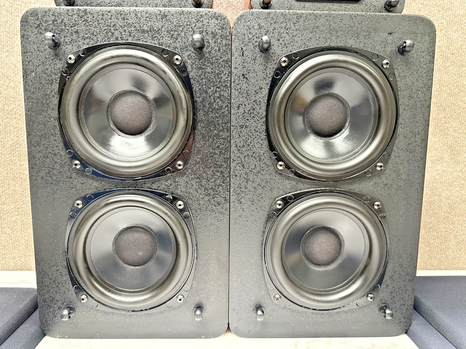 Altavoces Miller & Kreisel, M&K M&K S1B (súper limpios) Foto 4 de 4