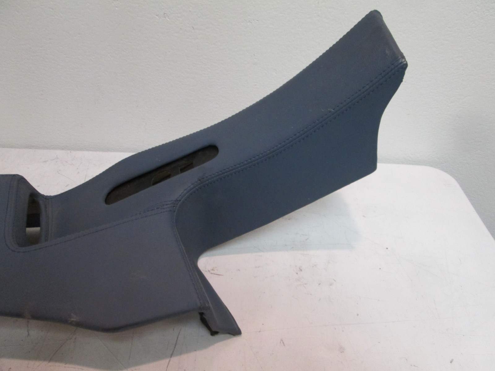 Ferrari 360 - RH B-Pillar Trim Panel Moulding Blue # 66097902