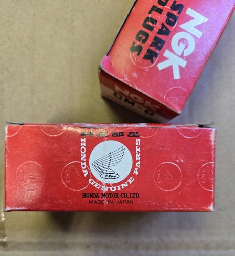 NOS NGK CM-6 HONDA SPARK PLUG 98052-56471 (GENERATOR) - Imagen 5 de 7