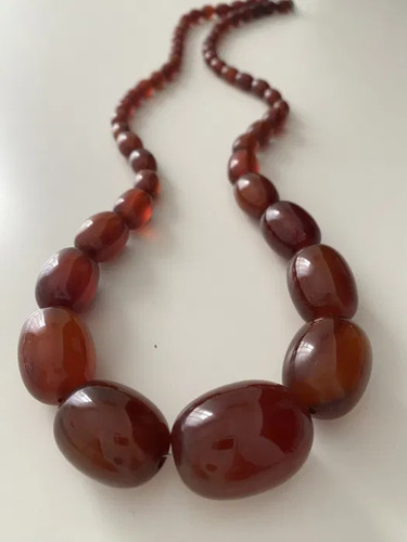 Vintage Cherry Red Amber Bakelite Necklace Graduated Oval Beads Translucent Glow