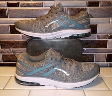 Vintage LA Gear Ultra Foam Running Shoes Women's Size 8 Gray Turquoise Athletic