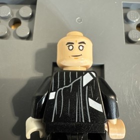 LEGO Chirrut Imwe Minifigure Star Wars Rogue One 75152 sw0789 Incomplete Damaged