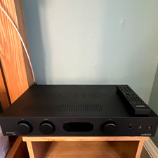 Audiolab 6000A Play Integrated Amplifier Black with Remote