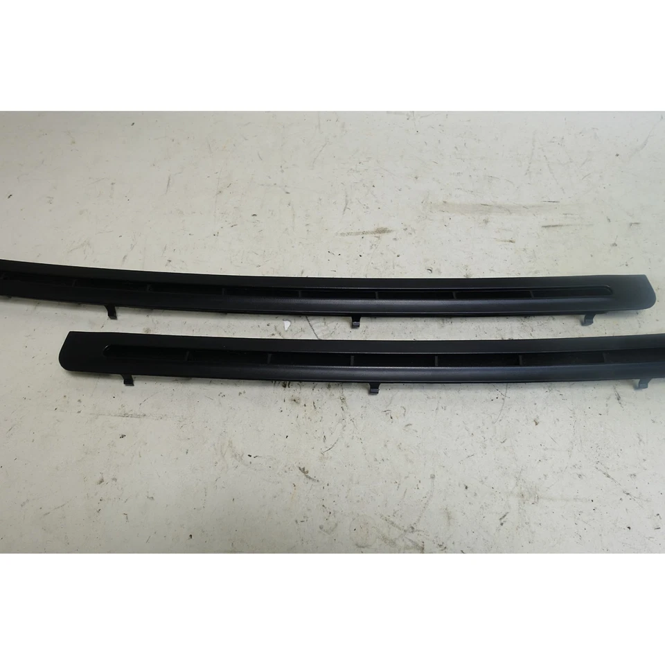 94-99 BMW E36 3-Series Factory Front Dash Windshield Defroster Vents Black OEM - Image 3 of 4