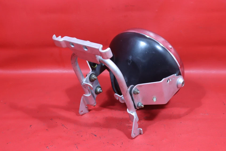 Ducati Monster 620 2005 oscuro OEM luz delantera lámpara con soporte Foto 3 de 4