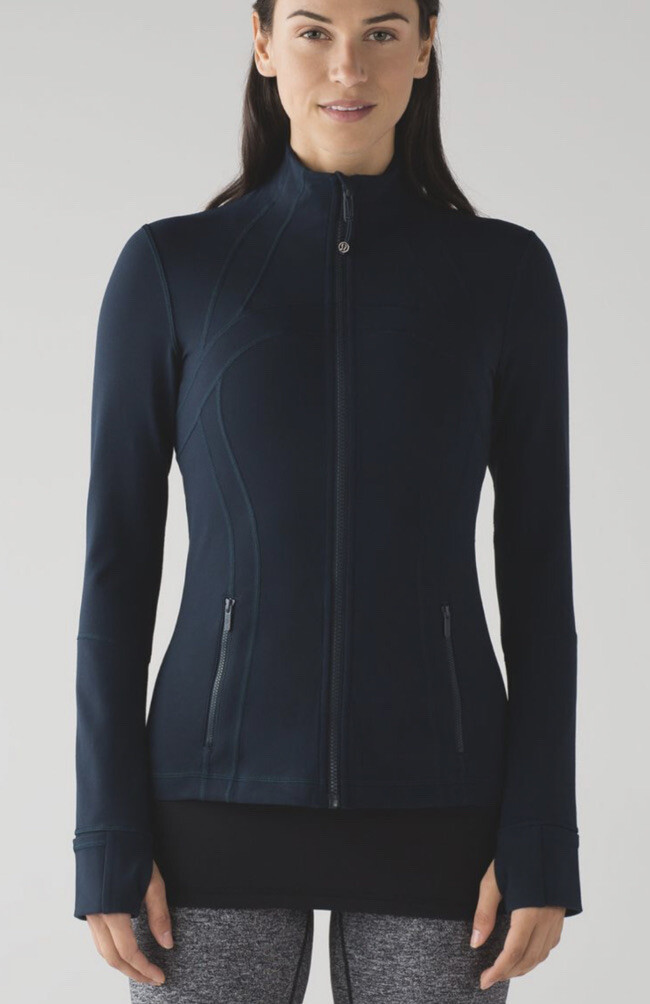 lululemon　Define ジャケット 4号 Amazon.com: Lululemon Define Jacket (4, Black) : Clothing