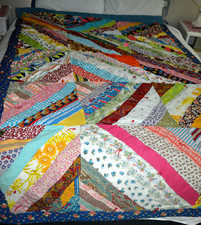 VTG CRAZY PATCHWORK QUILT 1970'S FABRICS Lap Size THROW or END OF BED 51"X80" VG