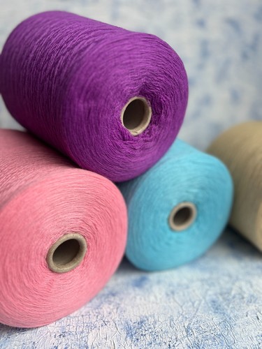 100% Cashmere yarn Loro Piana 2/27 100g/1350m Color Turquoise, per 100g/3.52oz - Picture 4 of 5