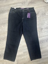 NWT Gloria Vanderbilt Women  s Amanda Tapered Classic Fit Jeans Size 18W Stretch