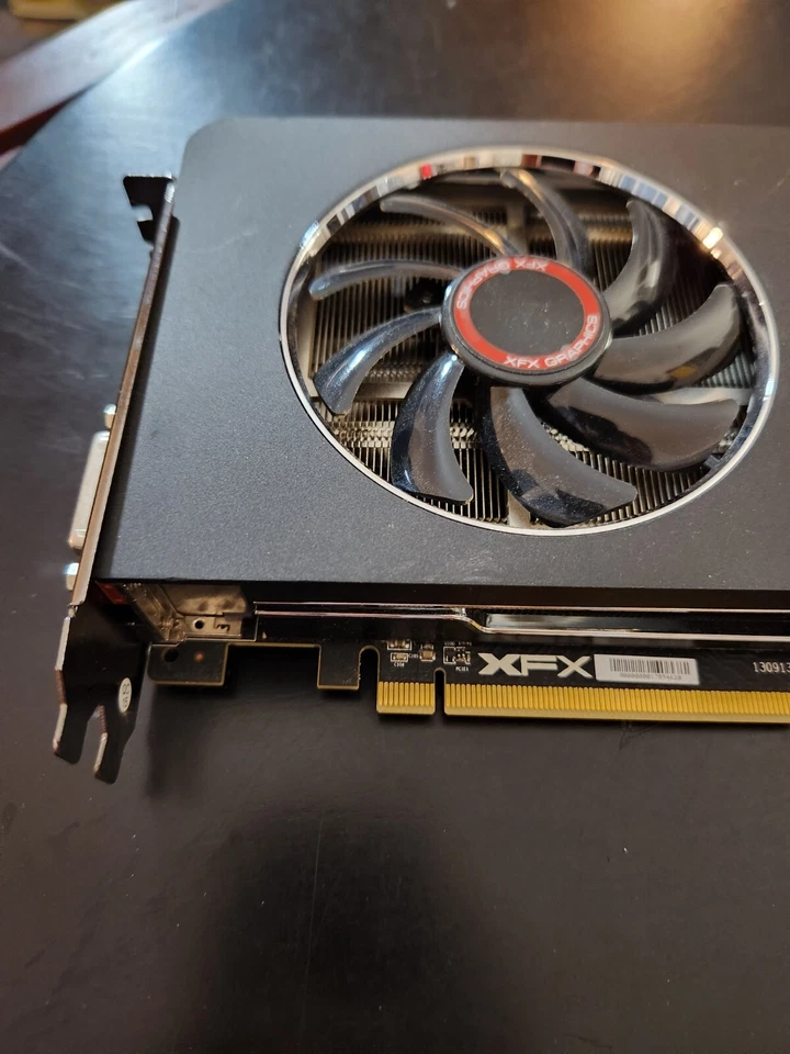 XFX AMD (R9-280X-TDFD) 3GB GDDR5 SDRAM PCI Express 3.0 x16 Video Card#0568 - Image 2 of 4