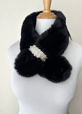 Faux Fur Collar/ Pearl Embellish/ Black