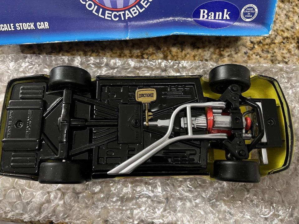 1/24 RCCA 1983 #35 Alan Kulwicki Quincy’s Steakhouse Ford Thunderbird BWB - Image 2 of 3