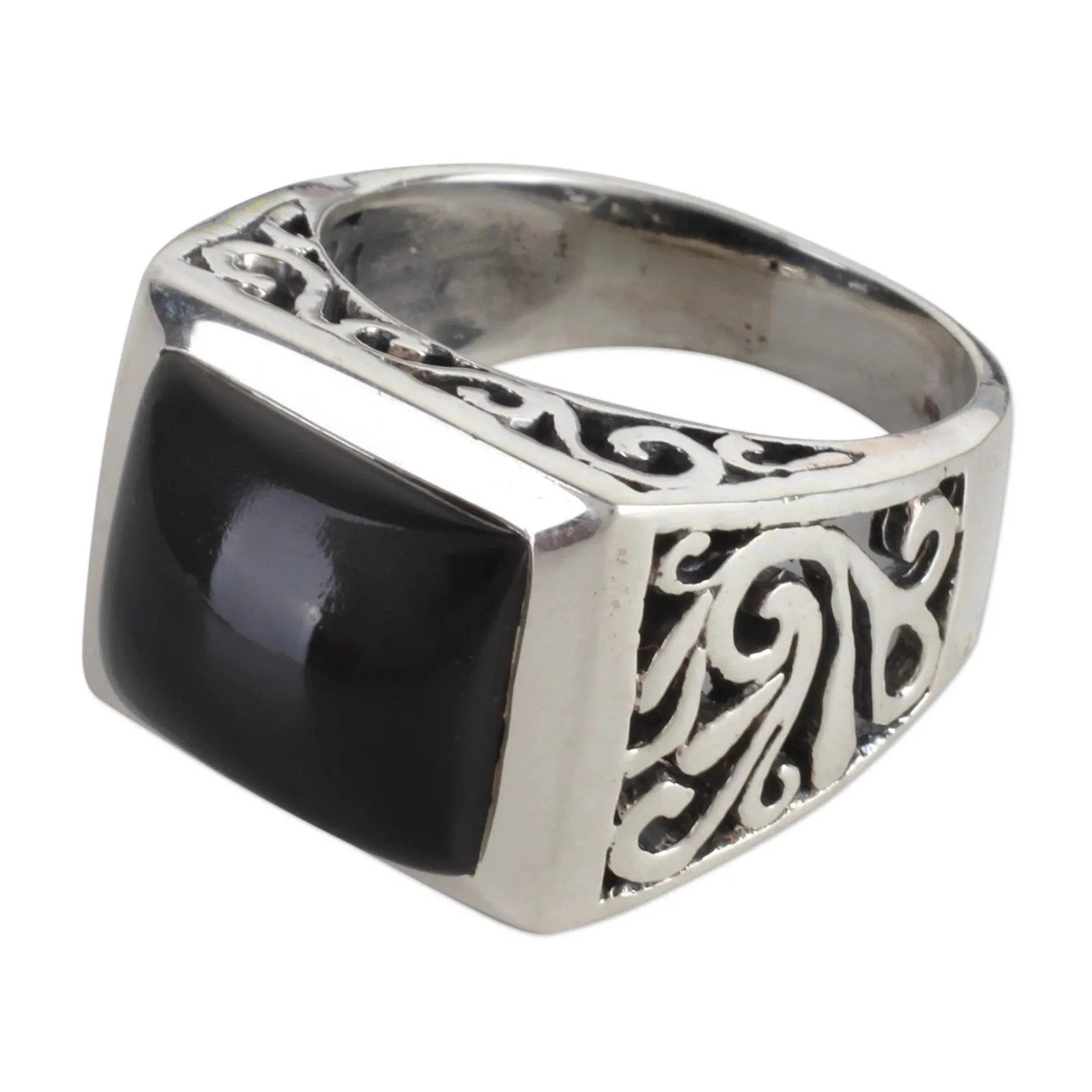Onyx single stone ring, 'Disguise' - product detail image 1