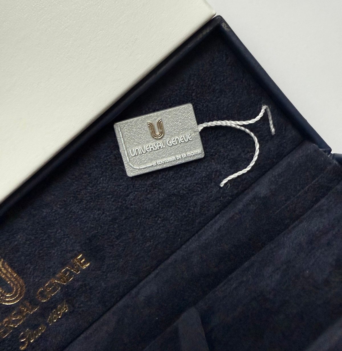 Universal Genève Skeleton Original box. Mechanical. Lizard strap.