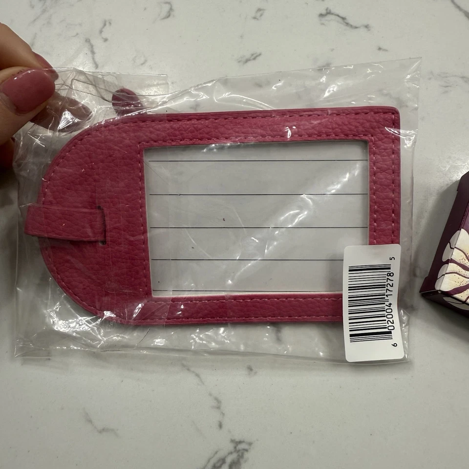 Benefit Hoola Matte Bronzing Powder Travel Mini 1.8 g/0.06 oz Luggage Tag Bundle - Image 3 of 4