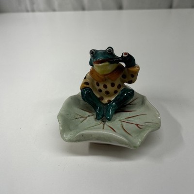 VTG Anthropomorphic Frog On Lily Pad Smoking Figurine Ashtray Occupied Japan