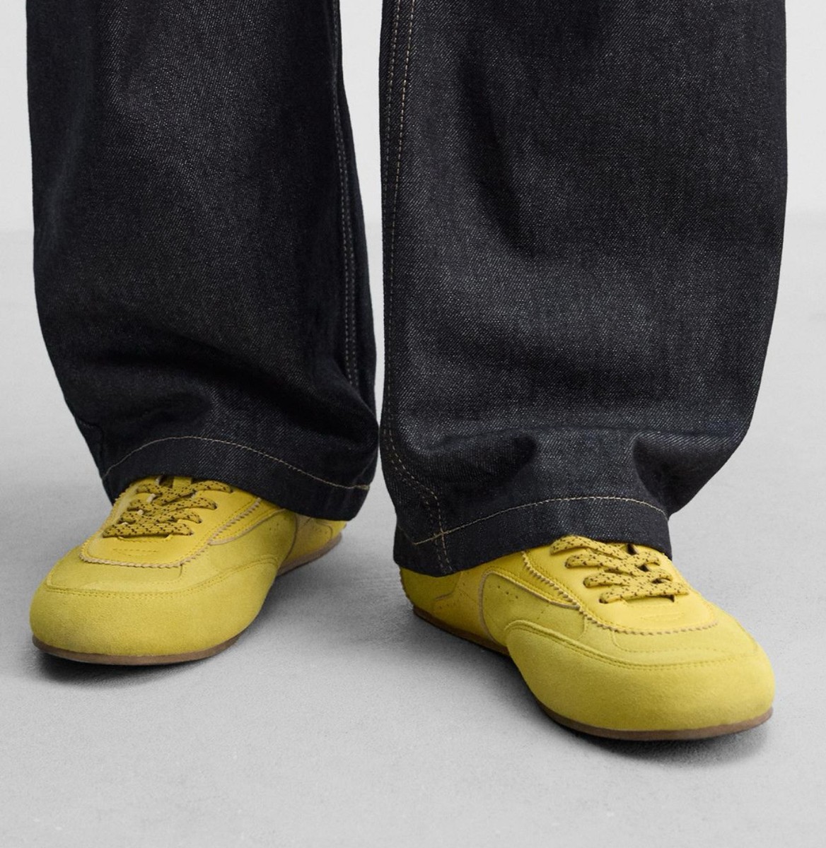 タグ付き新品★ZARAのレザーシューズ×HARRY LAMBERT★42サイズ ZARA×HARRY LAMBERT レザーシューズ 42 2025年最新】ハリー