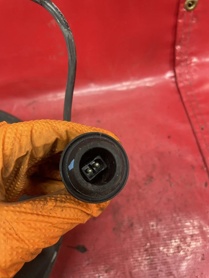 Mercedes-Benz SLK230 1998 conductor trasero izquierdo buje de nudillo fabricante de equipos originales Foto 4 de 4