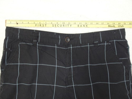 Amplify Mens 4 Pocket Zip Up Check Casual Board Shorts Size 40 Black - Picture 2 of 12
