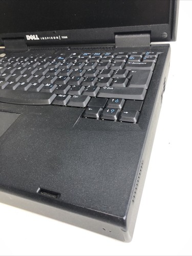 Retro Vintage Dell inspiron 7500 15" Laptop - No Operating System - Picture 3 of 9