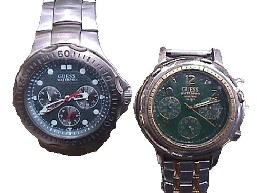 Guess Originals V1019M1 42 mm Black Resin Watch – New Battery 