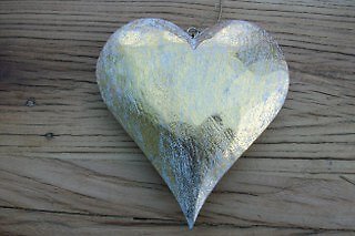 Large Wooden Golden Heart - Picture 1 of 1