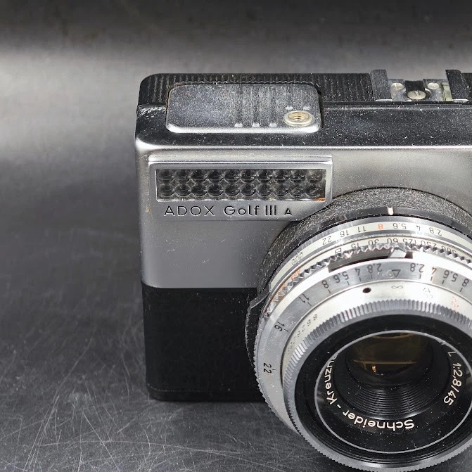 Cámara Adox Golf III A vintage - sin probar, bolsa de transporte Foto 3 de 4