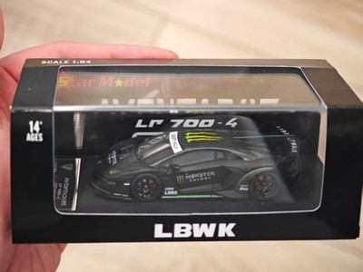 Star Model 1/64 LBWK Lamborghini Aventador LP 700-4 Monster livery
