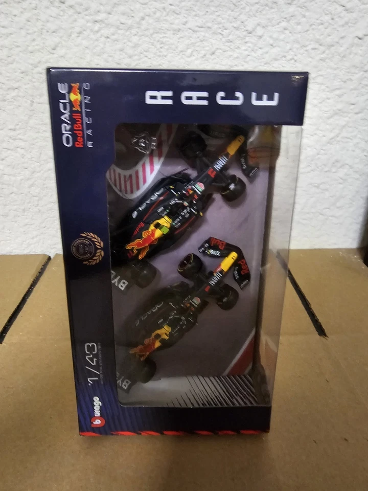 burago  Max Verstappen & Sergio Perez  1/43 Formula 1 F1  Red Bull Racing  RB19 - Image 2 of 4