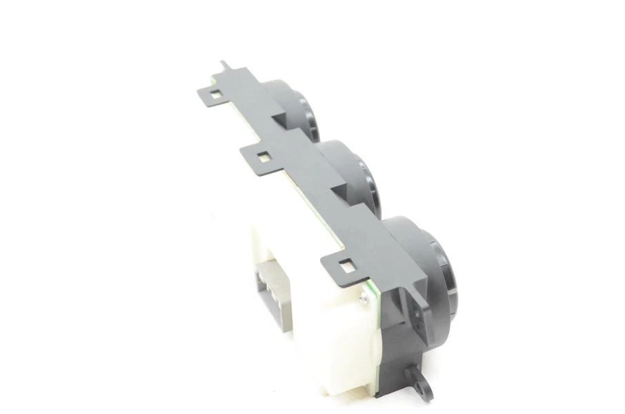 2008 MAZDA MX-5 MIATA NC 2.0L CONTROLE DE TEMPERATURA CALOR E AC NE51 61 100 - Imagem 4 de 4