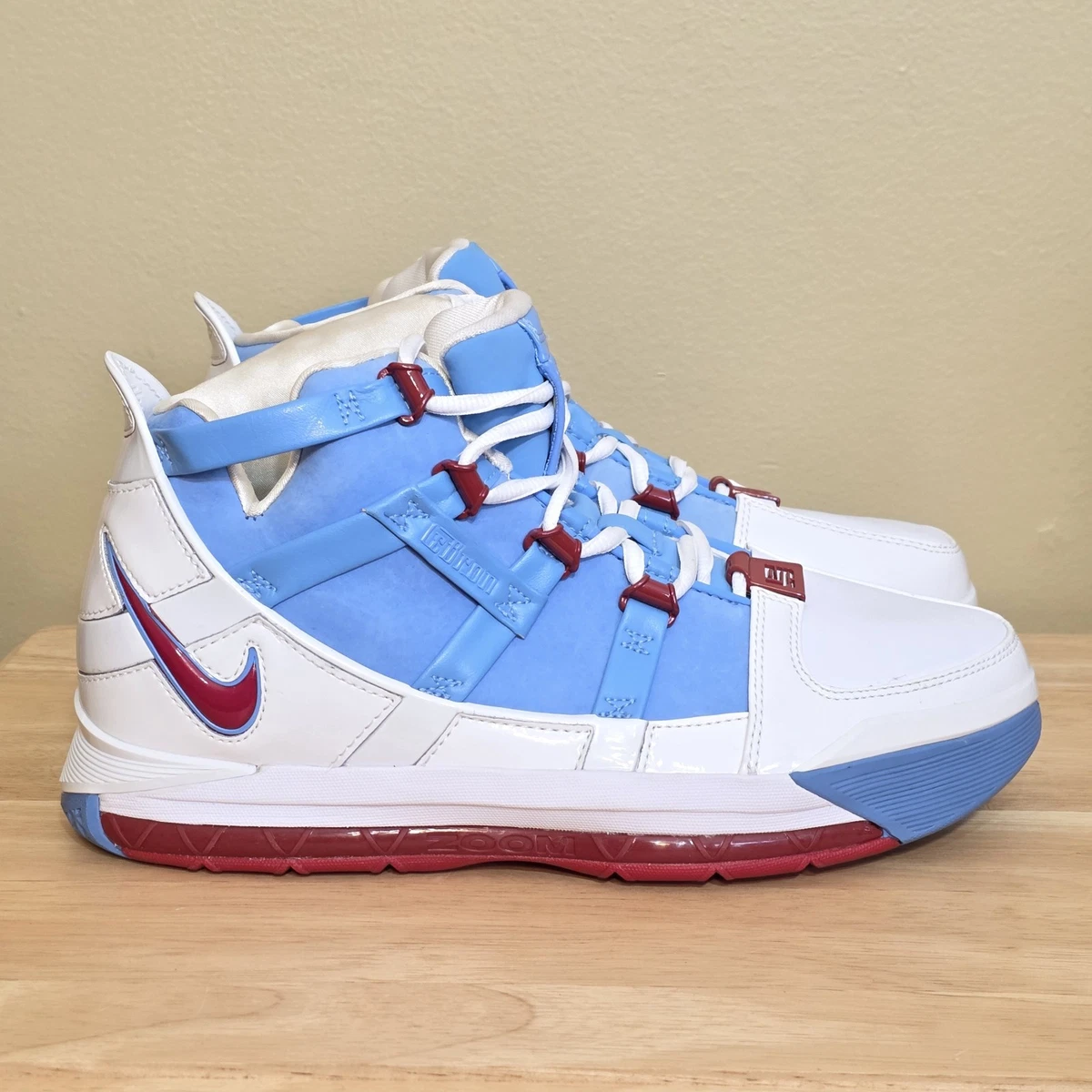 Athletic Nike Zoom LeBron III Shoes for Men for Sale