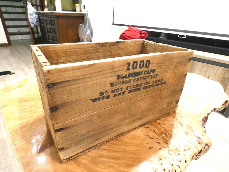 Old Wood Box DuPont No. 6 Blasting Caps