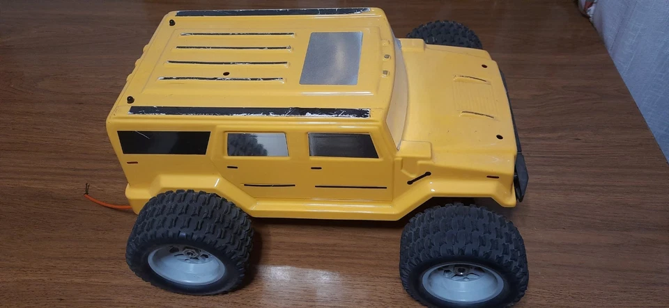 Hummer H2 Hobby & Work Scala 1:8 Motore A Scoppio - Immagine 2 di 4