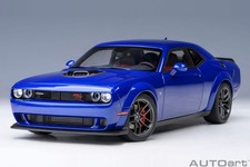 Autoart 1:18 Dodge Challenger R/T SCAT PACK WIDEBODY 2022 Car Model