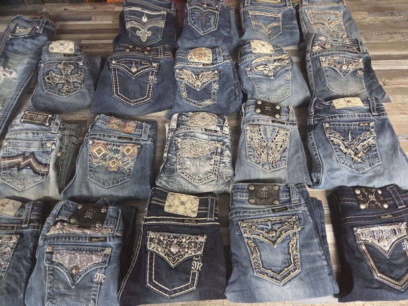 WOMENS LOT OF 20 MISS ME DENIM JEANS JUNIORS ROCK REVIVAL EMBELLISHED RHINESTONE