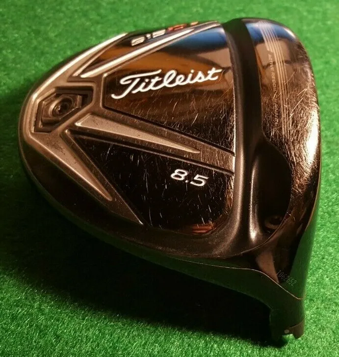 TITLEIST 915 D3 8.5* MEN'S RIGHT HANDED DRIVER HEAD ONLY!! GOOD!!