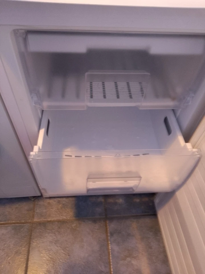 Tisch - Gefrierdchtank TG 2009