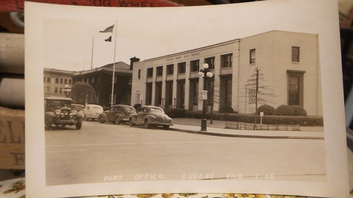 Vintage Unsent RPPC EUGENE OREGON,Post Office Building, T58