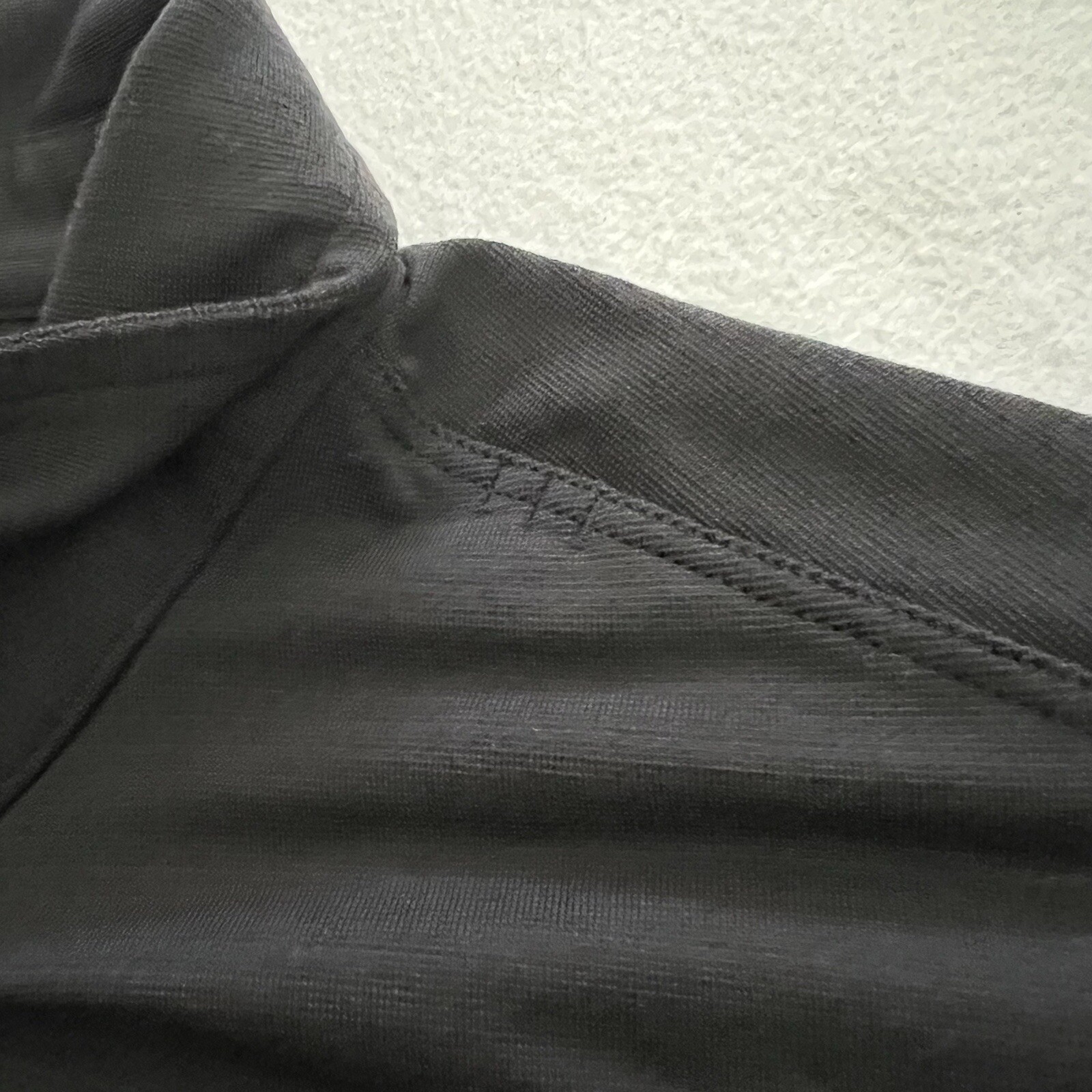 Lululemon Men Solid Black Evolution Polo Long Sle… - image 2