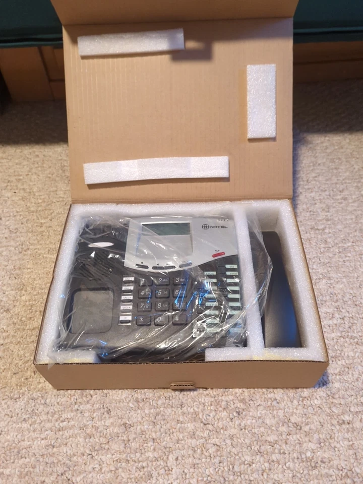 Inter-Tel Axxess 8622 IP Phone 550.8622P Power Over Ethernet Telephone - NEW! - Image 4 of 4