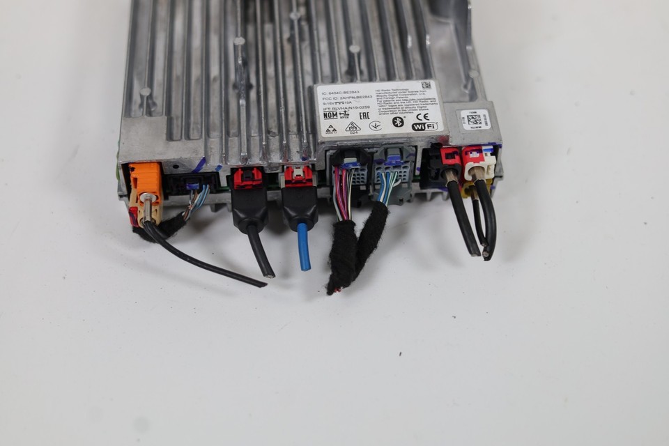 USED 20-23 OEM GM Harman SiriusXM Satellite Radio Receiver Module ...