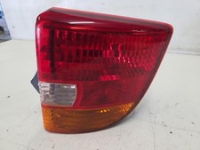 Feu arriere principal droit